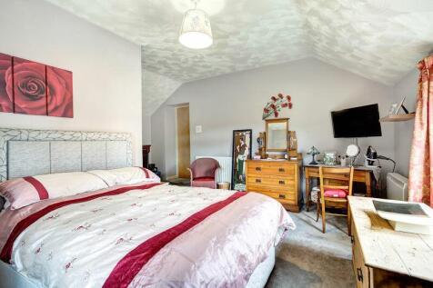 BEDROOM 1 B