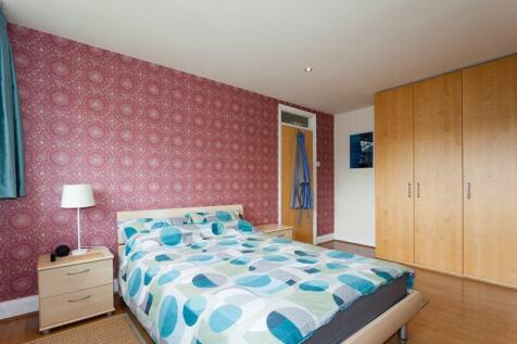 BEDROOM 2 FRONT