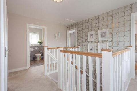 GALLERIED LANDING