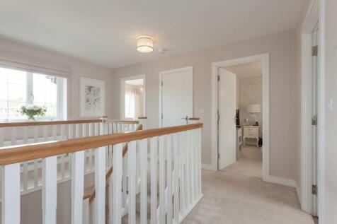 GALLERIED LANDING