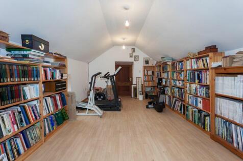 GYM/LIBRARY/OFFICE