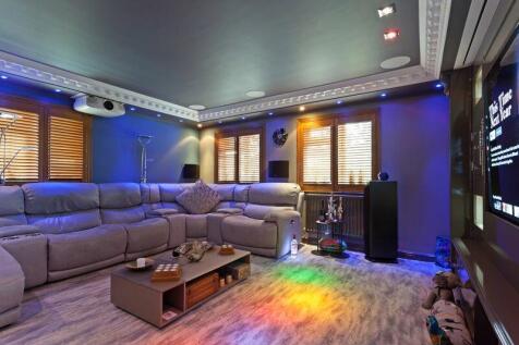CINEMA ROOM