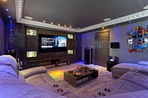 CINEMA ROOM