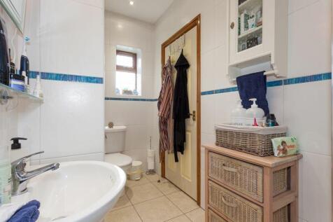 EN-SUITE 1