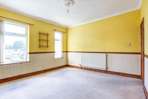 BEDROOM 2 FRONT