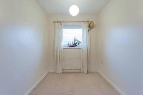 BEDROOM 2 FRONT