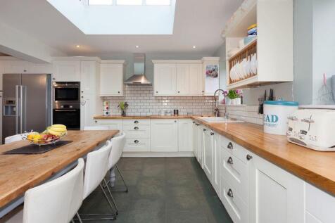 OPEN PLAN LIVING DINING KITCHEN