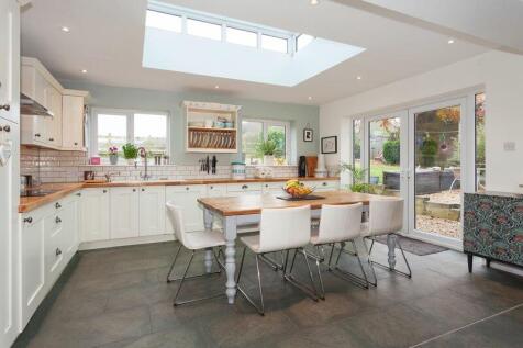 OPEN PLAN LIVING DINING KITCHEN