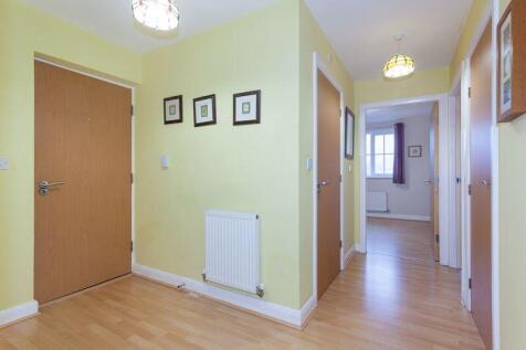 APARTMENT HALL