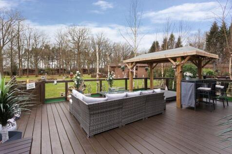 DECKING