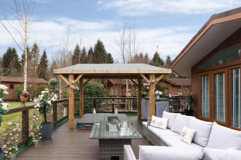 DECKING