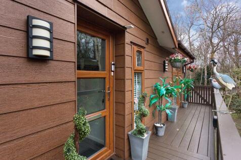 DECKING