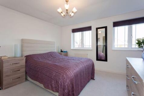 BEDROOM 1 FRONT