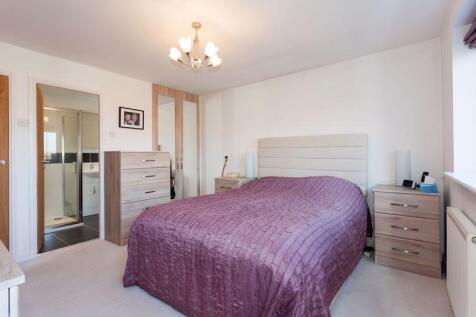 BEDROOM 1 FRONT