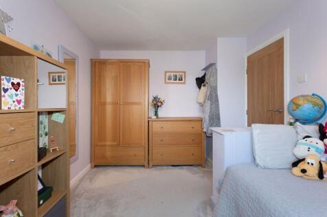 BEDROOM 2 FRONT