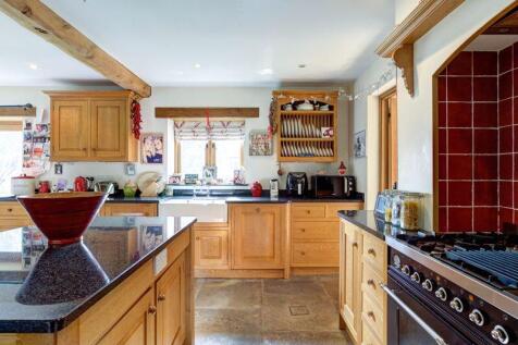 FARMHOUSE KITCHEN F