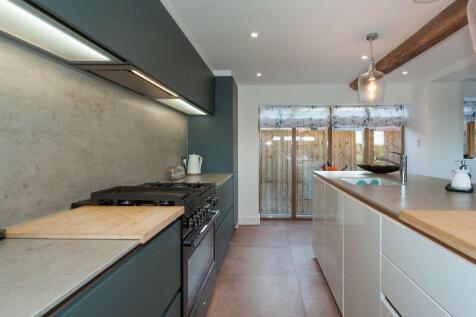 BREAKFAST KITCHEN