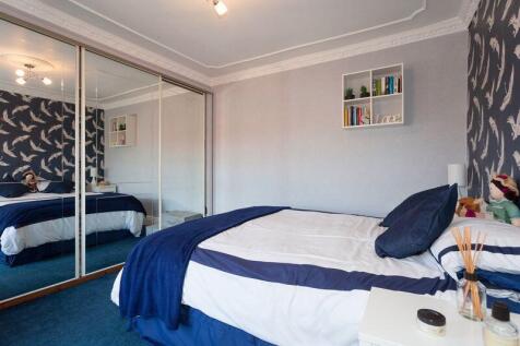 BEDROOM 2 FRONT