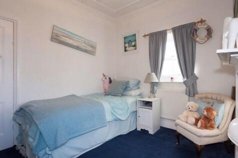 BEDROOM 4 REAR