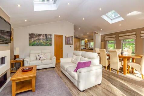 LUXURY LODGE 1