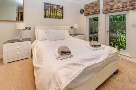 LUXURY LODGE 1