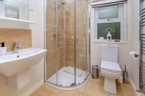 LUXURY LODGE 1