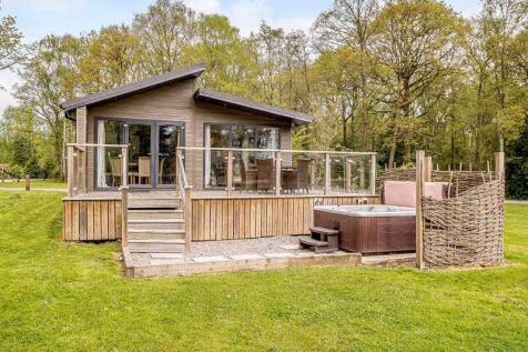 LUXURY LODGE 3
