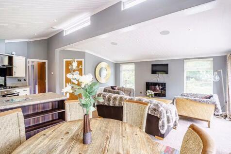 LUXURY LODGE 3