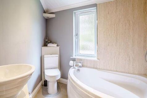 LUXURY LODGE 3
