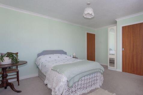BEDROOM 1 FRONT