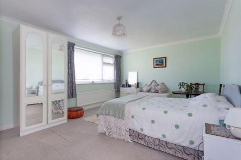 BEDROOM 1 FRONT
