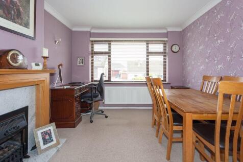 DINING ROOM / BEDROOM 4