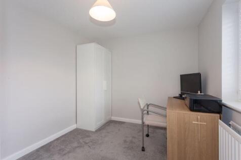 BEDROOM 2 FRONT