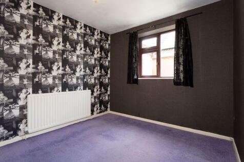 GROUND FLOOR BEDROOM