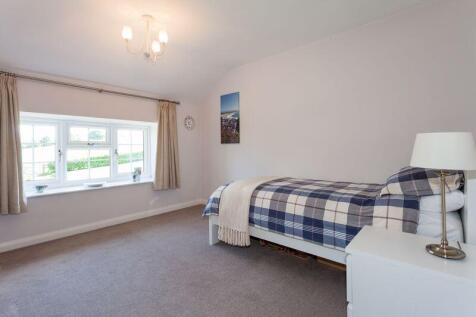 BEDROOM 3 FRONT