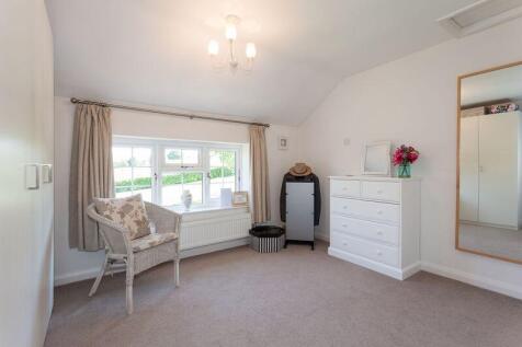 BEDROOM 4 FRONT