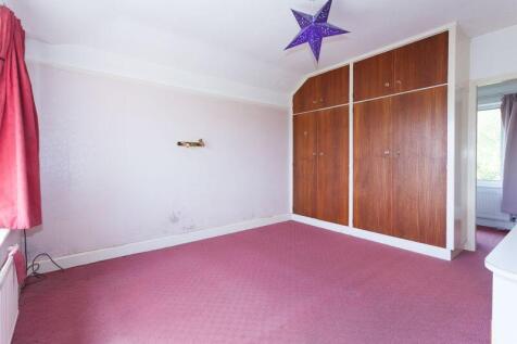 BEDROOM 1 FRONT