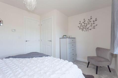 BEDROOM 1 FRONT