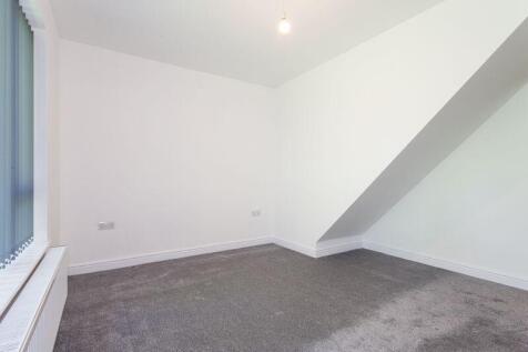 BEDROOM 2 SIDE