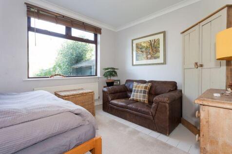 BEDROOM 4 SIDE