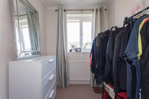 BEDROOM 4 FRONT
