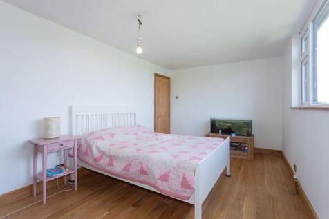 BEDROOM 2 FRONT