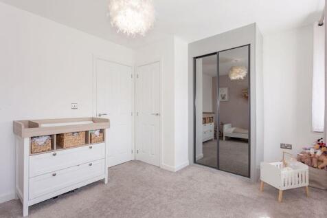 BEDROOM 1 FRONT