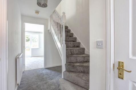 ENTRANCE HALL B