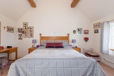 BEDROOM 2 FRONT