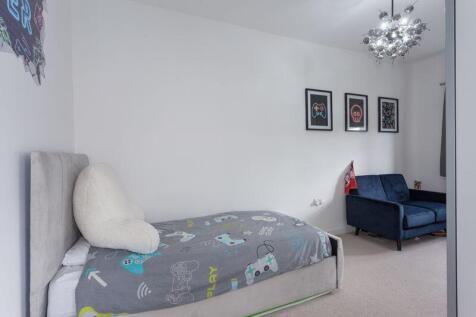 BEDROOM 3 SIDE