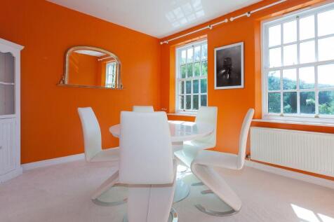 BEDROOM 4/DINING ROOM