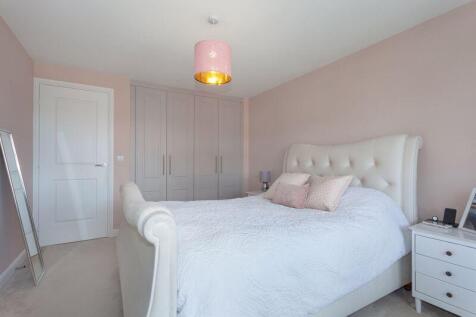 BEDROOM 1 FRONT