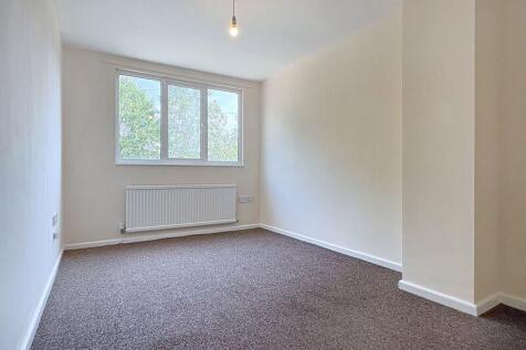 BEDROOM 1 FRONT