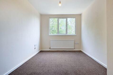 BEDROOM 1 FRONT